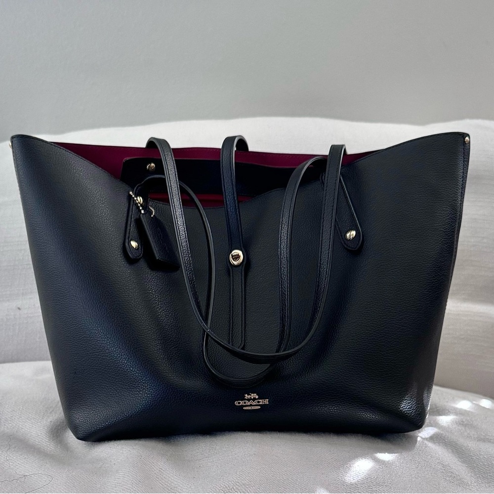 COACH- Pebble Leather Tote Bag (Gently Used)
